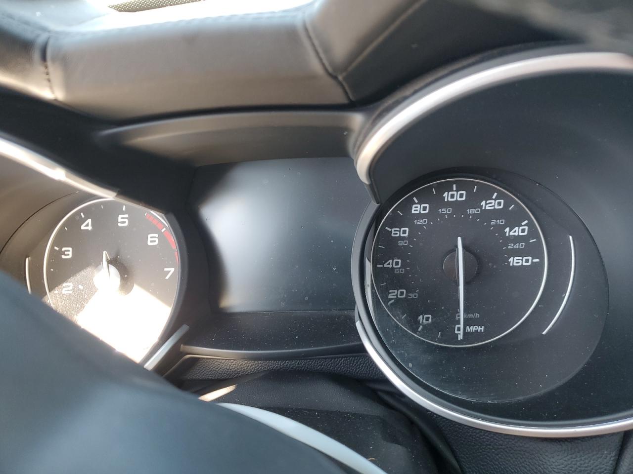2022 Alfa Romeo Stelvio - Image 9