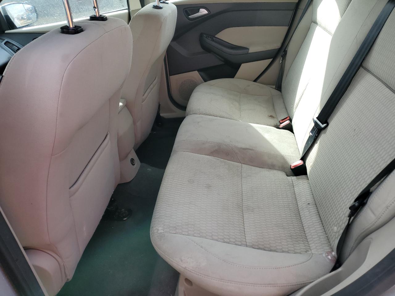 2012 Ford Focus - Image 10