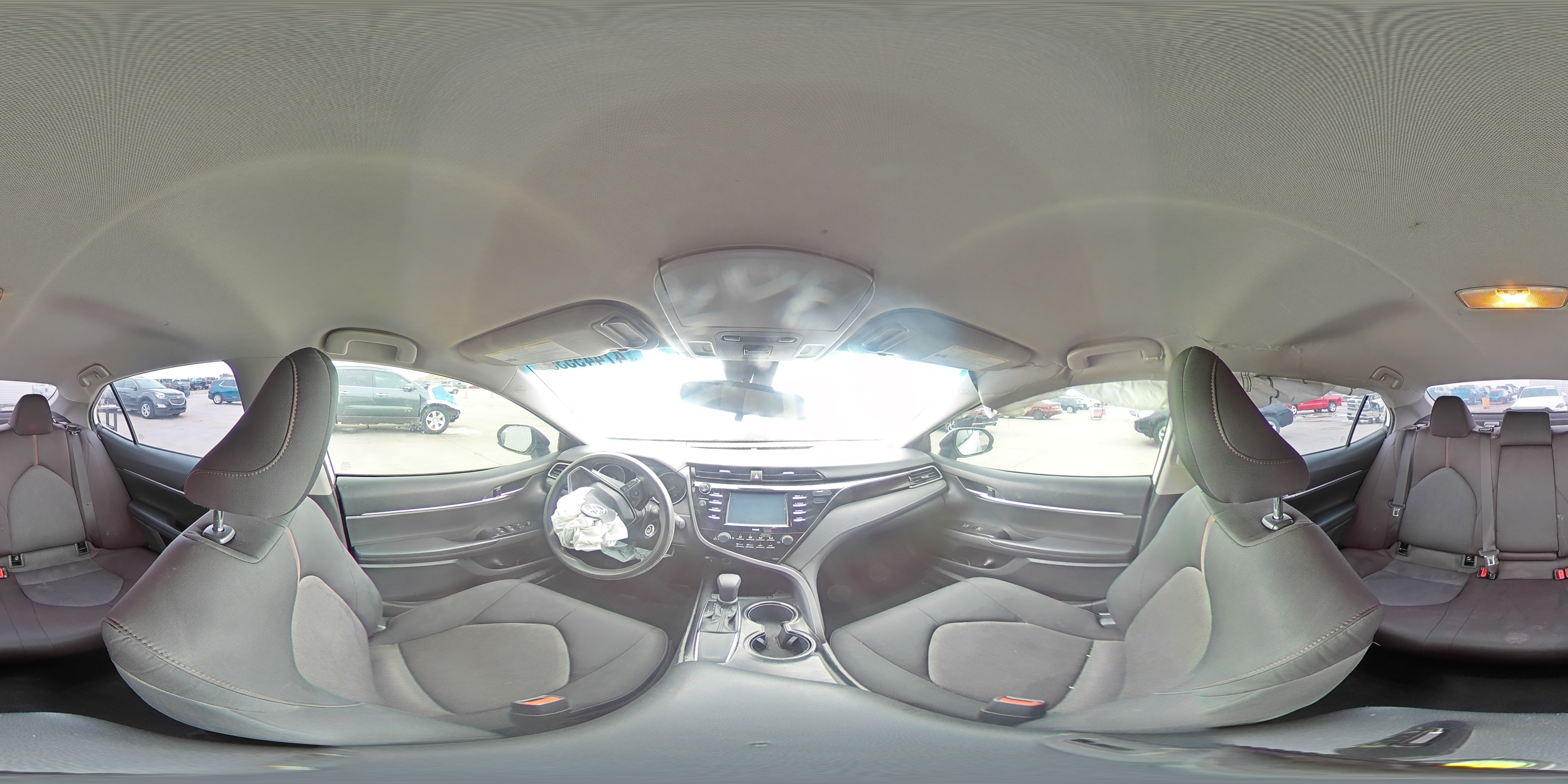 2020 Toyota Camry - Image 15