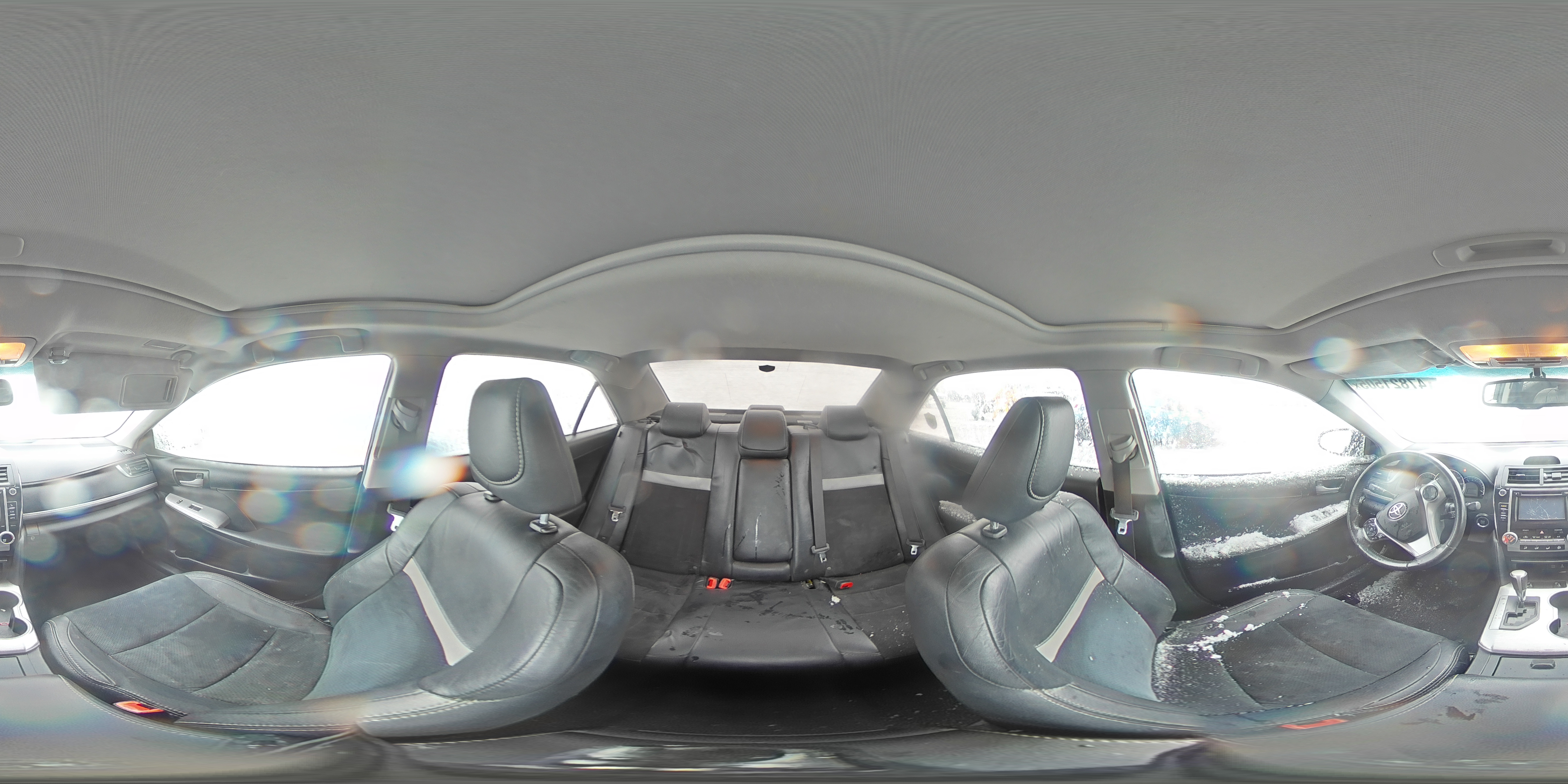 2012 Toyota Camry - Image 14