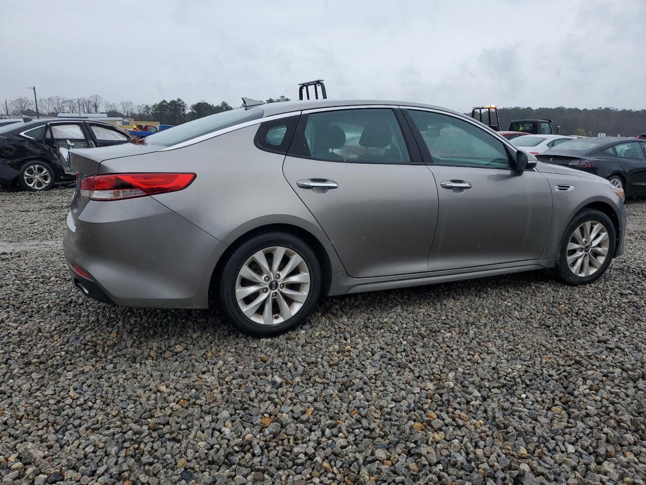2018 Kia Optima - Image 3