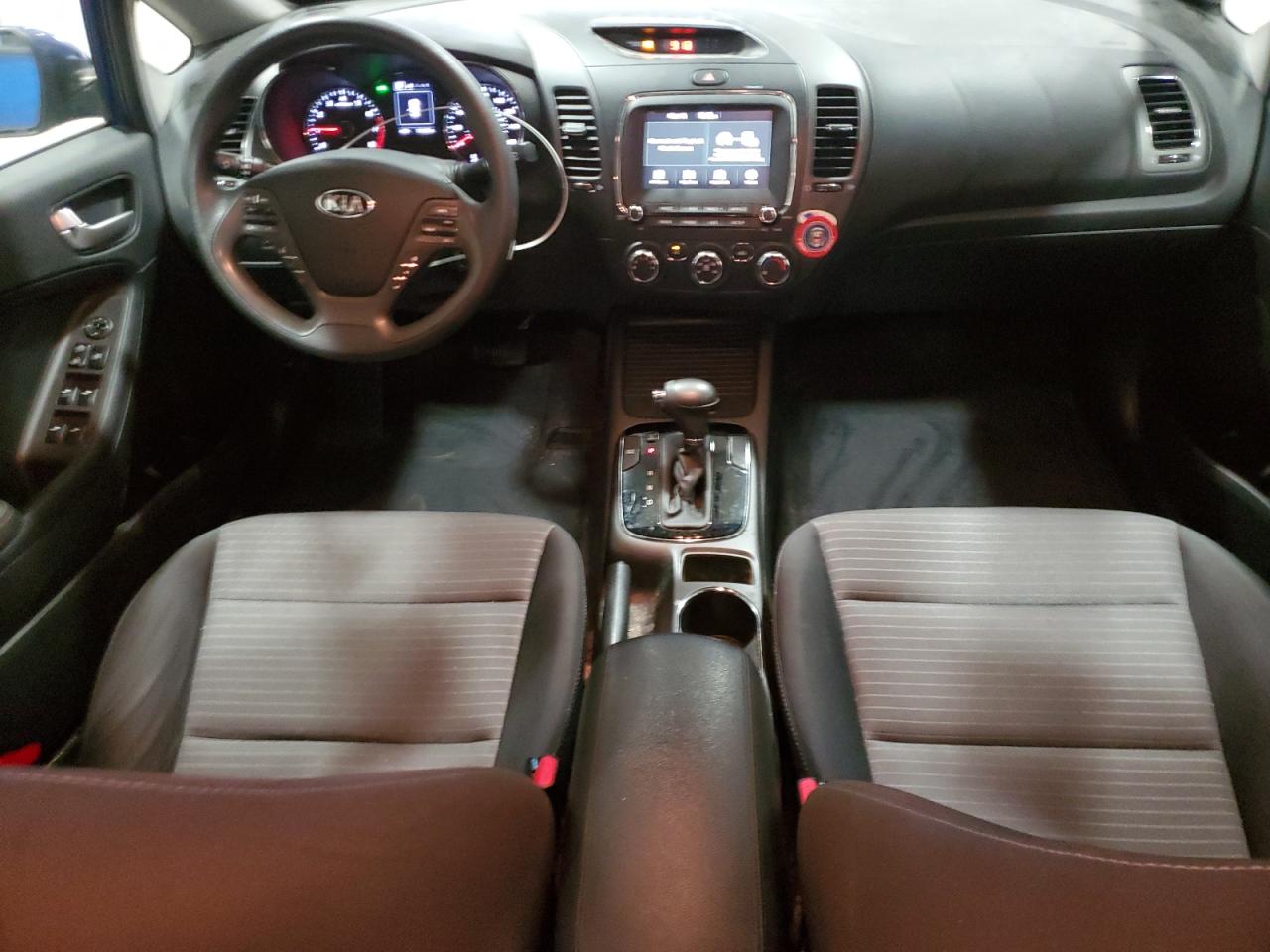 2018 Kia Forte - Image 8