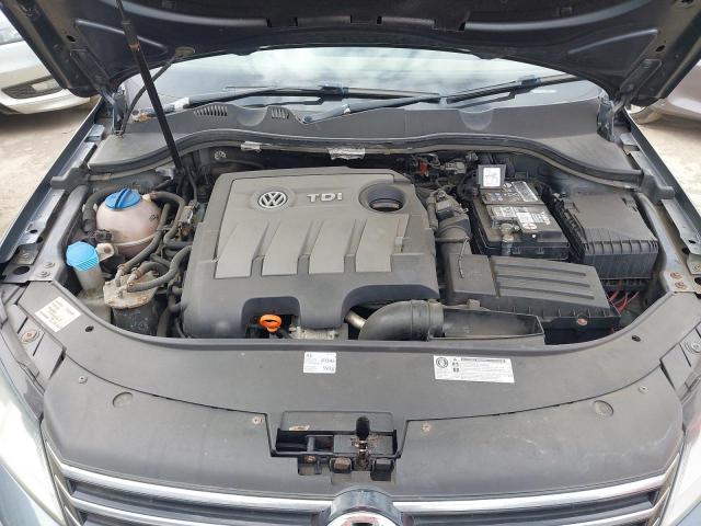 2012 VOLKSWAGEN PASSAT SE