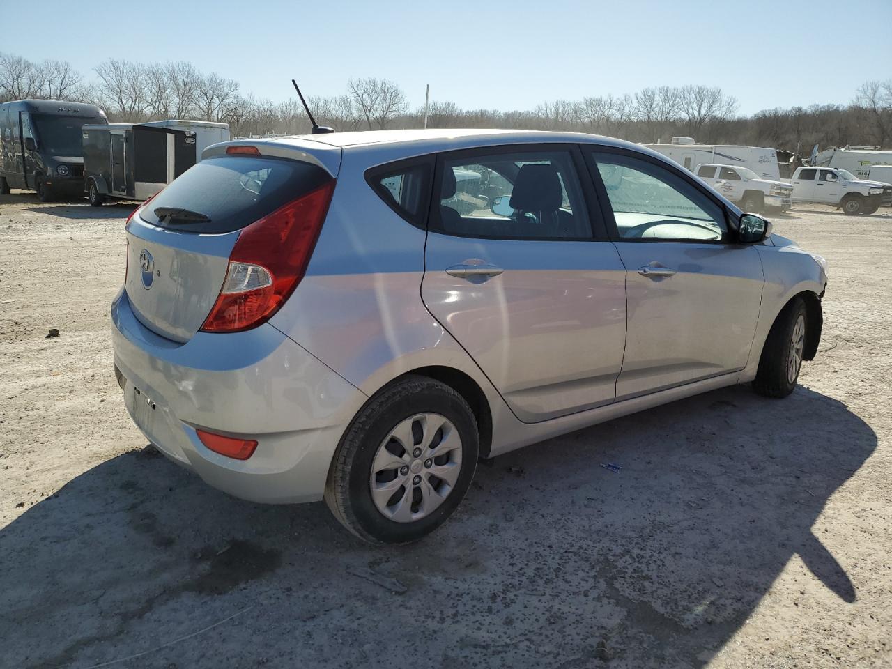 2015 Hyundai Accent - Image 3