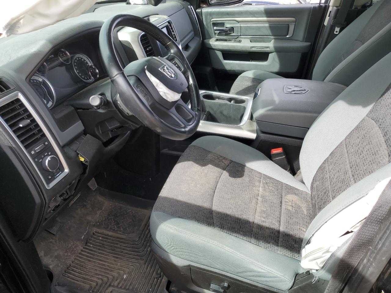 2020 RAM 1500 - Image 7