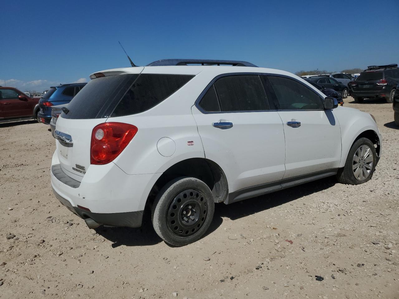 2011 Chevrolet Equinox - Image 3
