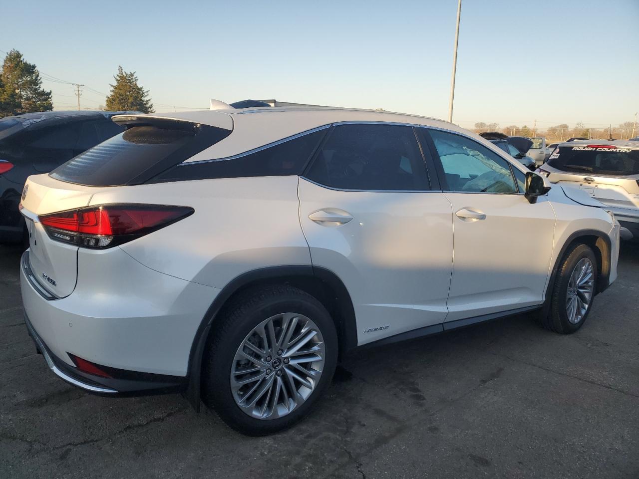 2021 Lexus RX - Image 3