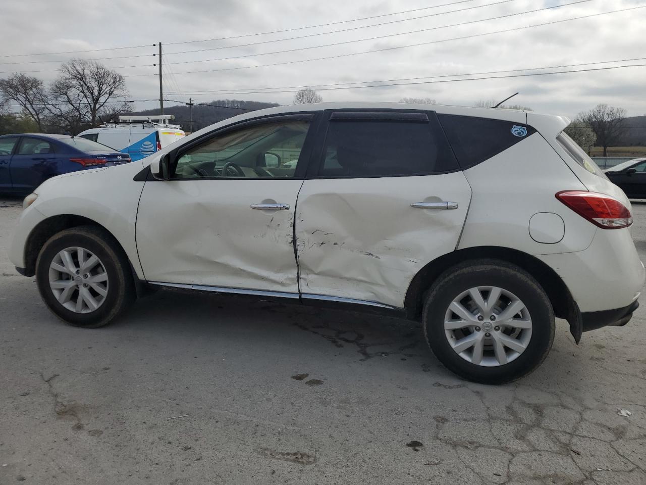 2012 Nissan Murano - Image 2