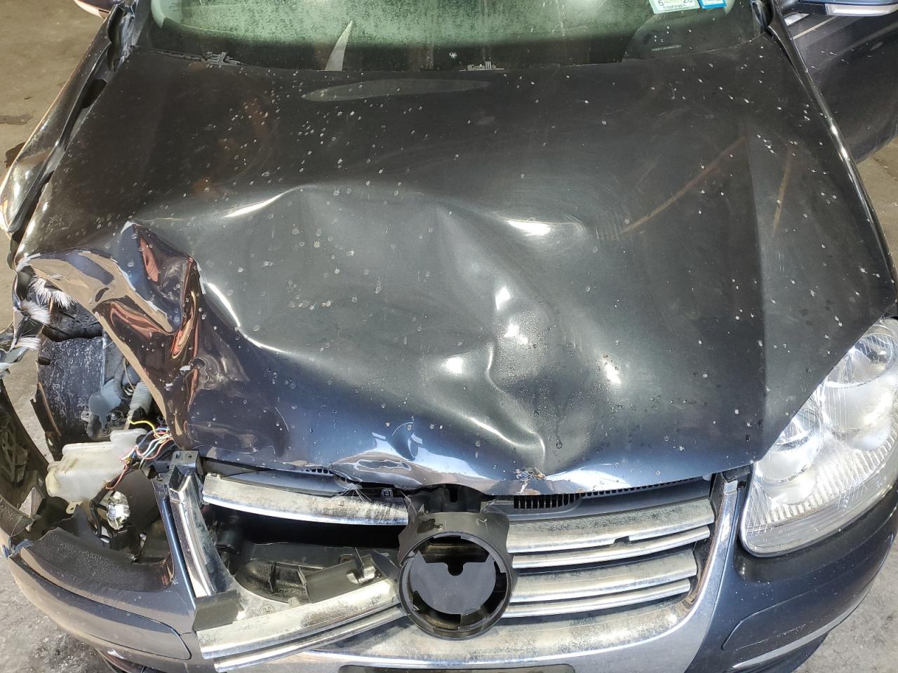 2006 Volkswagen Jetta - Image 11