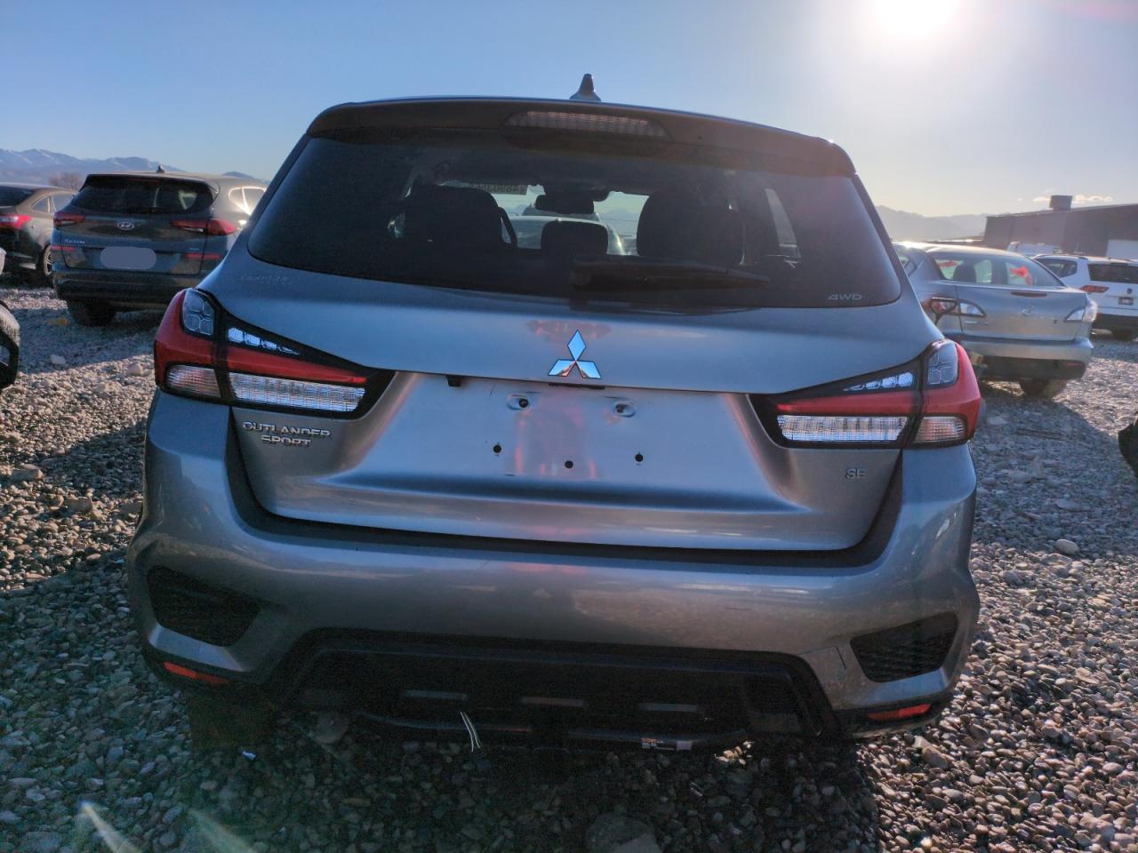 2021 Mitsubishi Outlander - Image 6