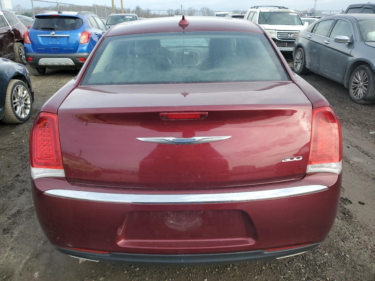 2017 Chrysler 300 - Image 6
