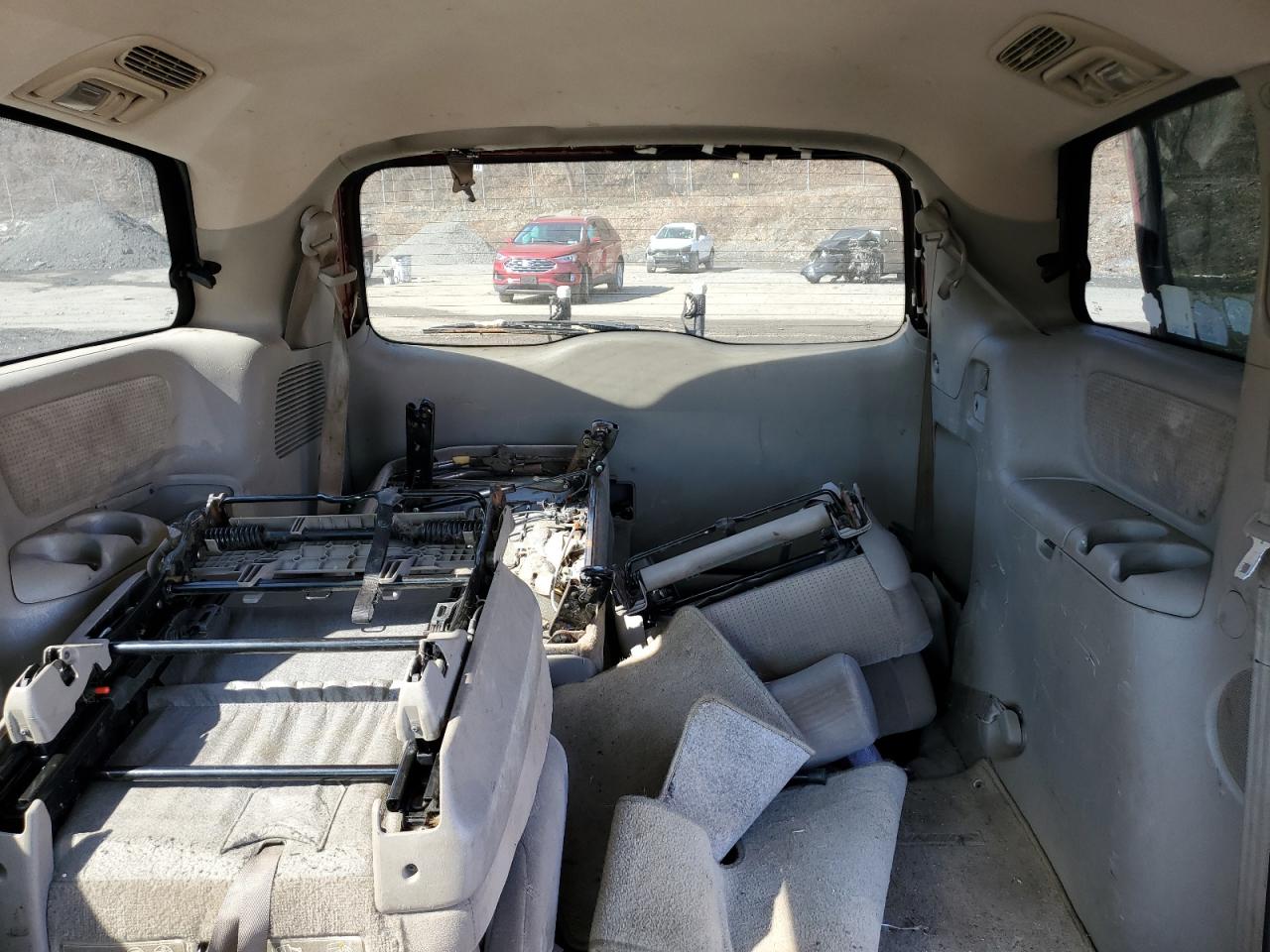 2010 Toyota Sienna - Image 10