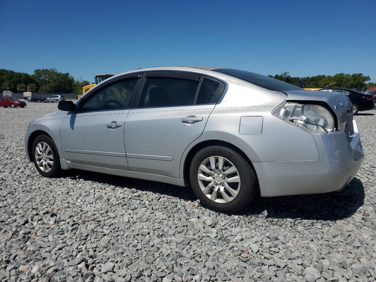 2009 Nissan Altima - Image 2