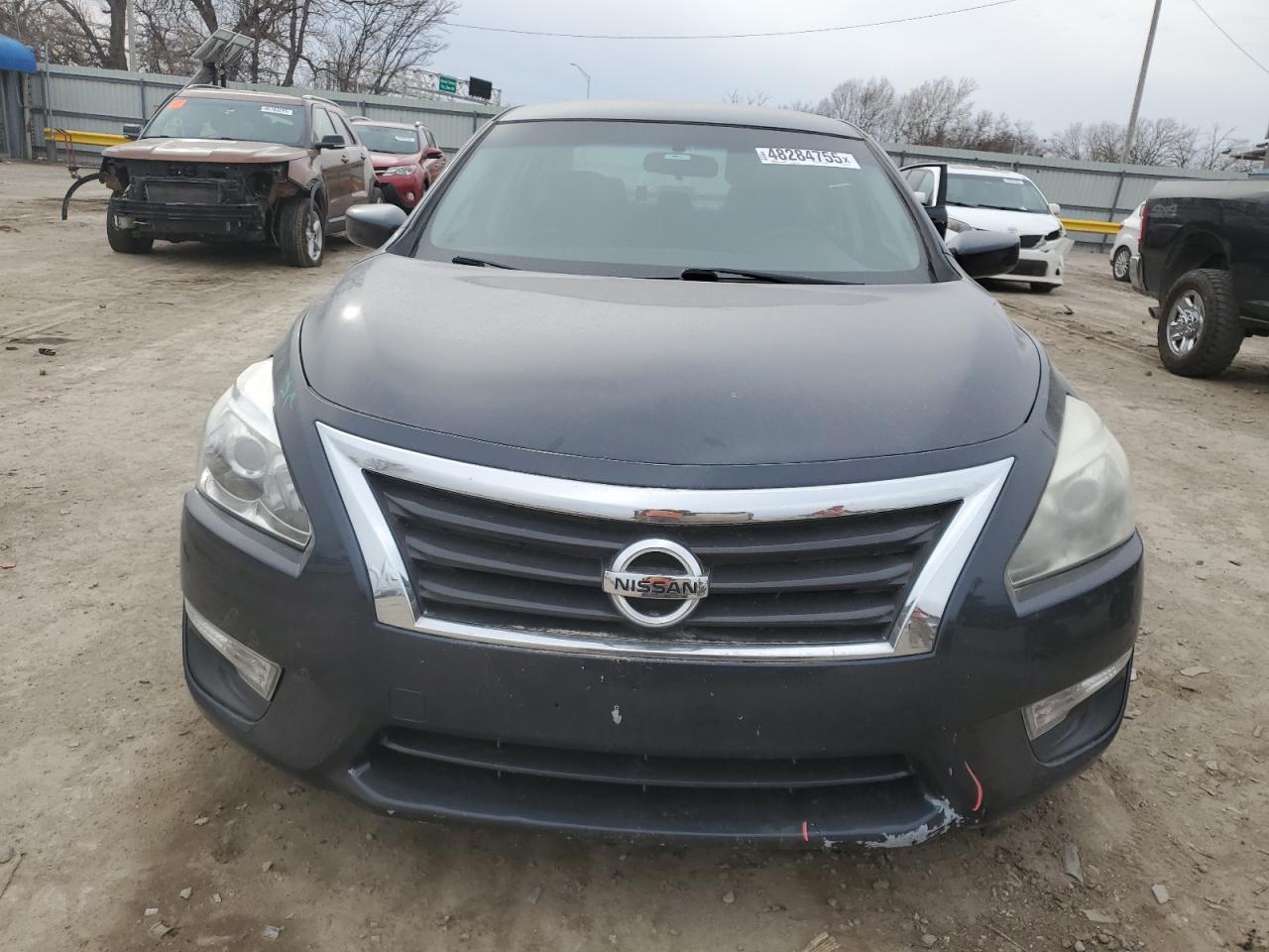 2014 Nissan Altima - Image 5