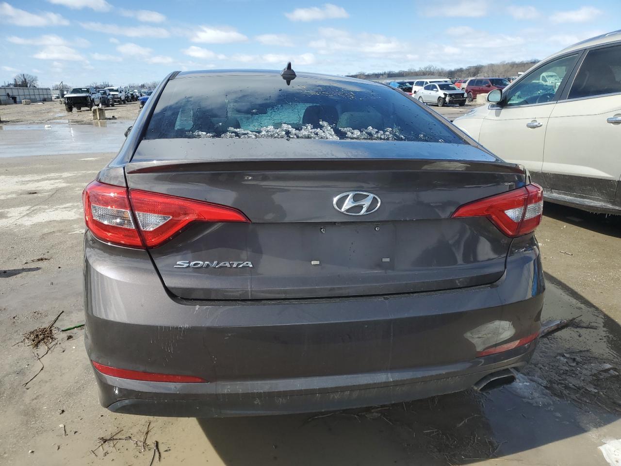 2015 Hyundai Sonata - Image 6