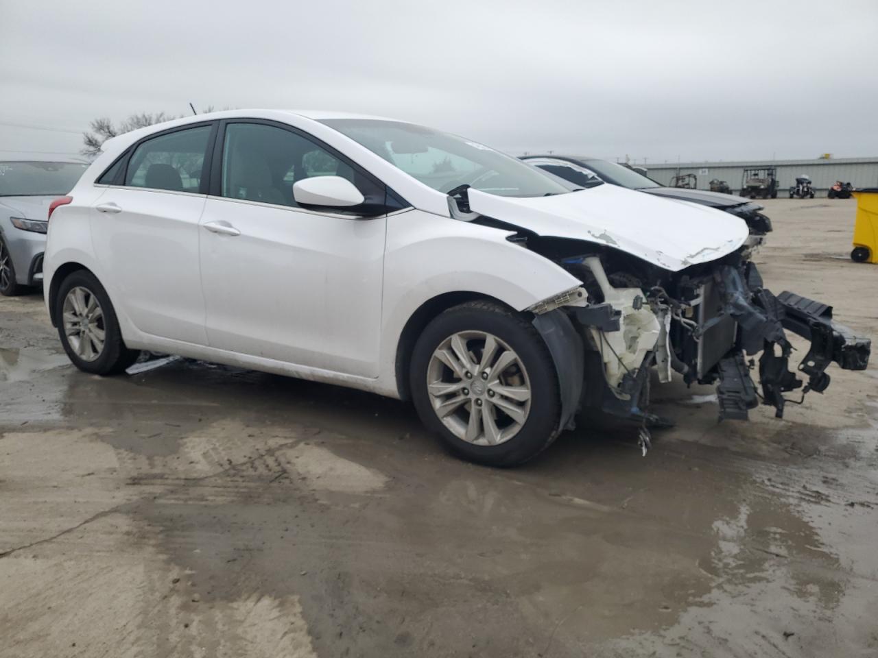 2015 Hyundai Elantra - Image 4