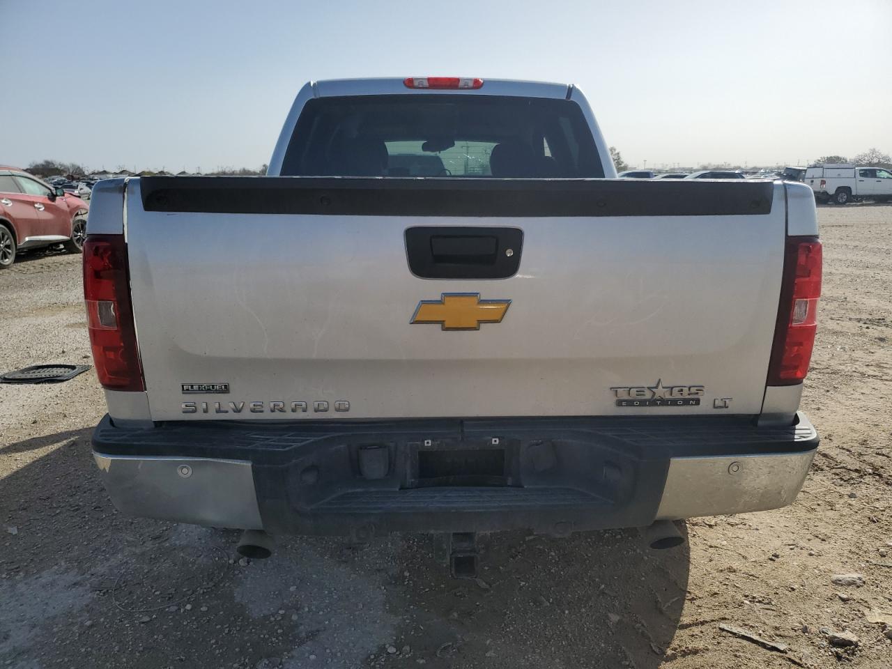 2010 Chevrolet Silverado - Image 6