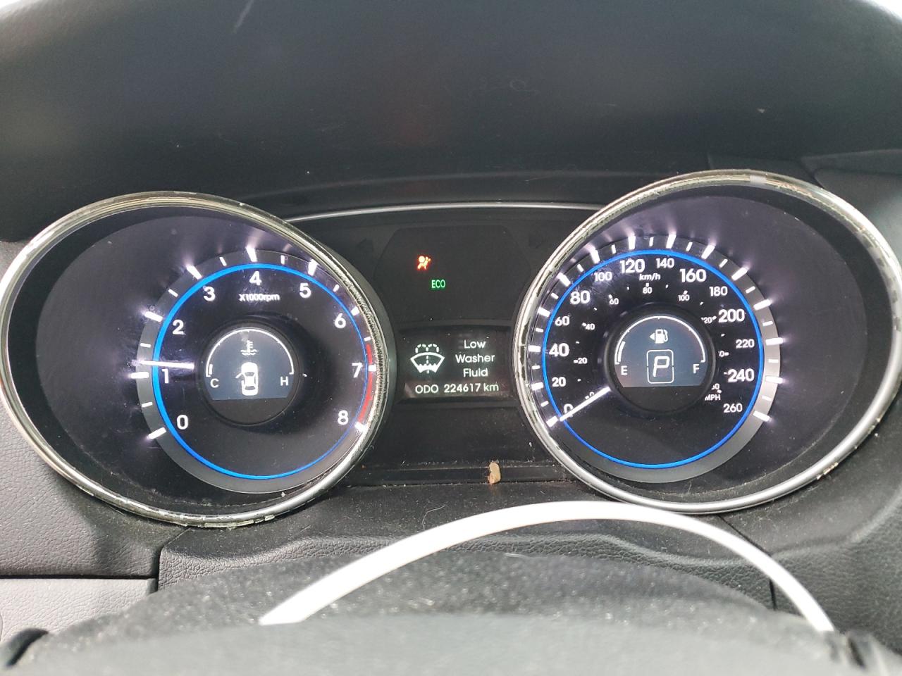 2011 Hyundai Sonata - Image 9