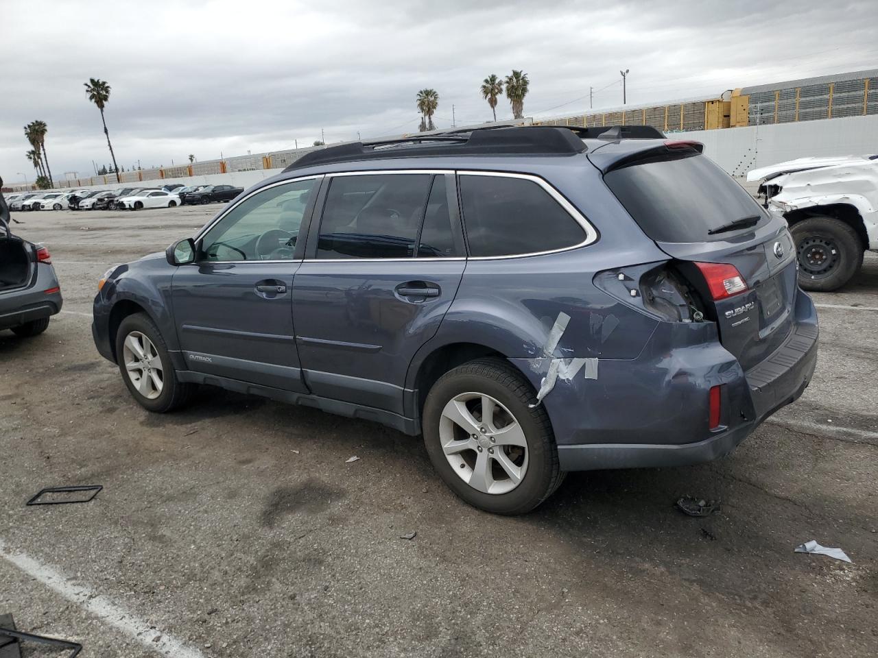 2014 Subaru Outback - Image 2
