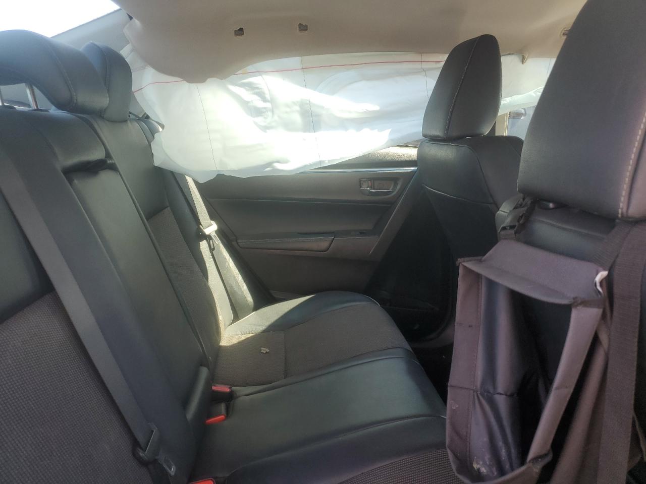2015 Toyota Corolla - Image 10