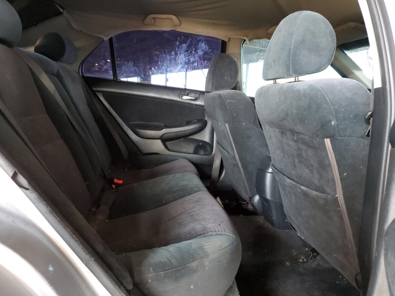 2003 Honda Accord - Image 10