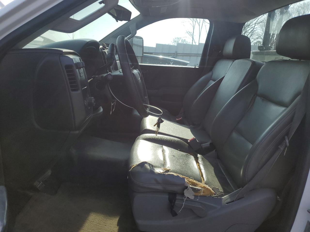 2015 Chevrolet Silverado - Image 7
