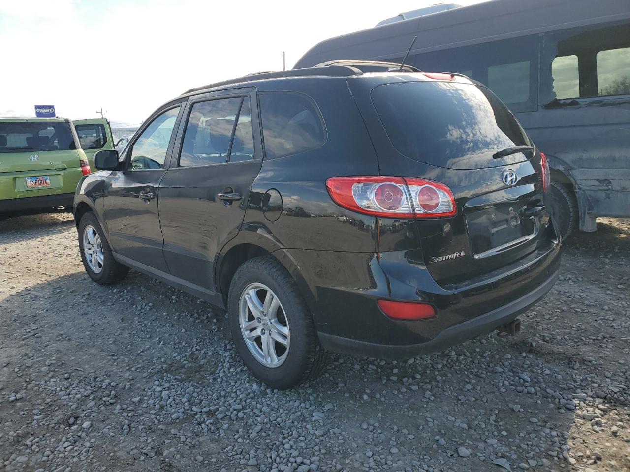2012 Hyundai Santa Fe - Image 2