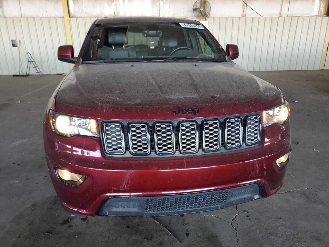 2017 Jeep Grand Cherokee - Image 5