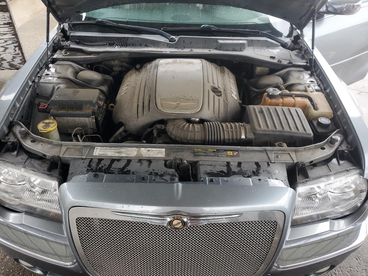 2006 Chrysler 300 - Image 11