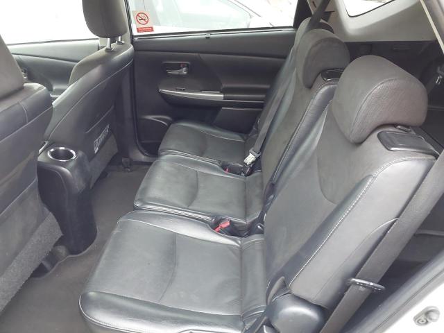 2015 TOYOTA PRIUS + ICON CVT 
