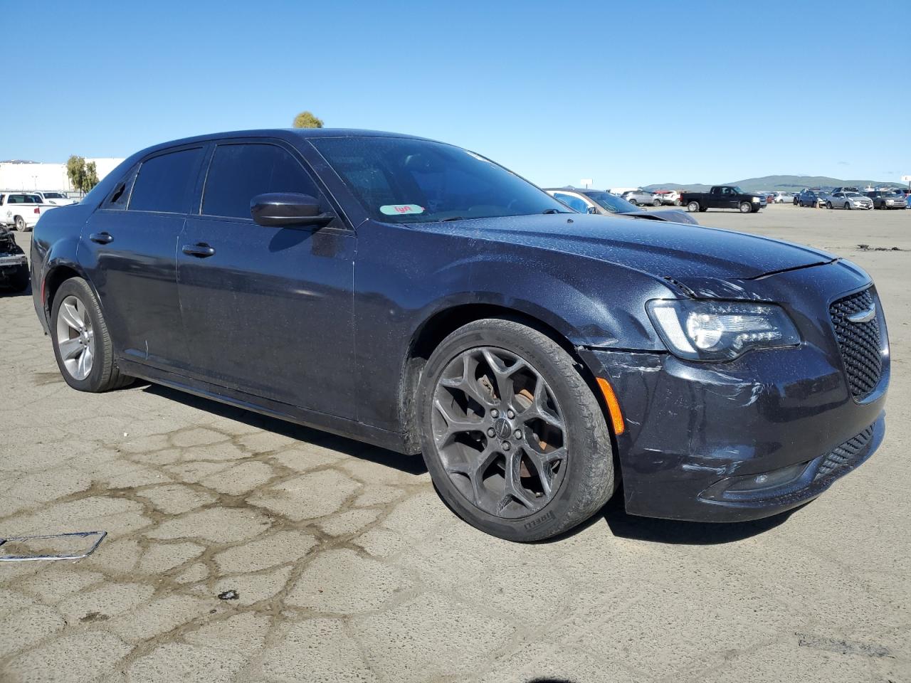 2016 Chrysler 300 - Image 4