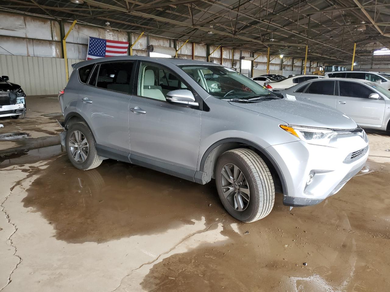 2018 Toyota RAV 4 - Image 4