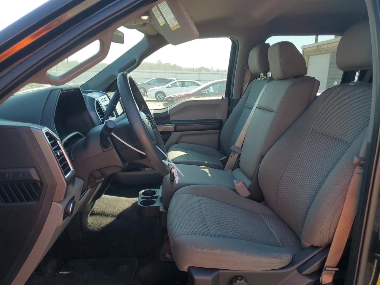 2015 Ford F-150 - Image 7