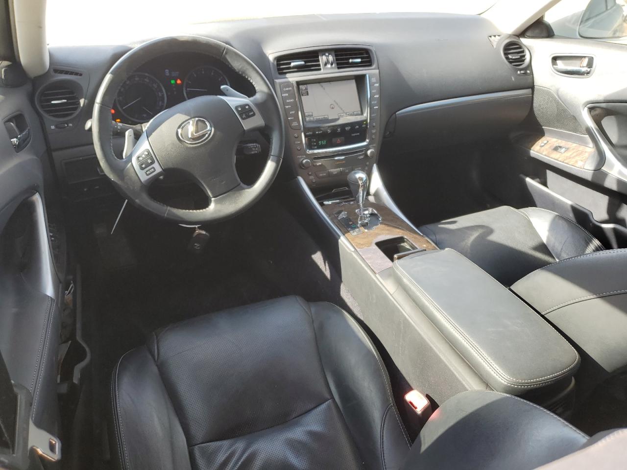 2011 Lexus IS - Image 8