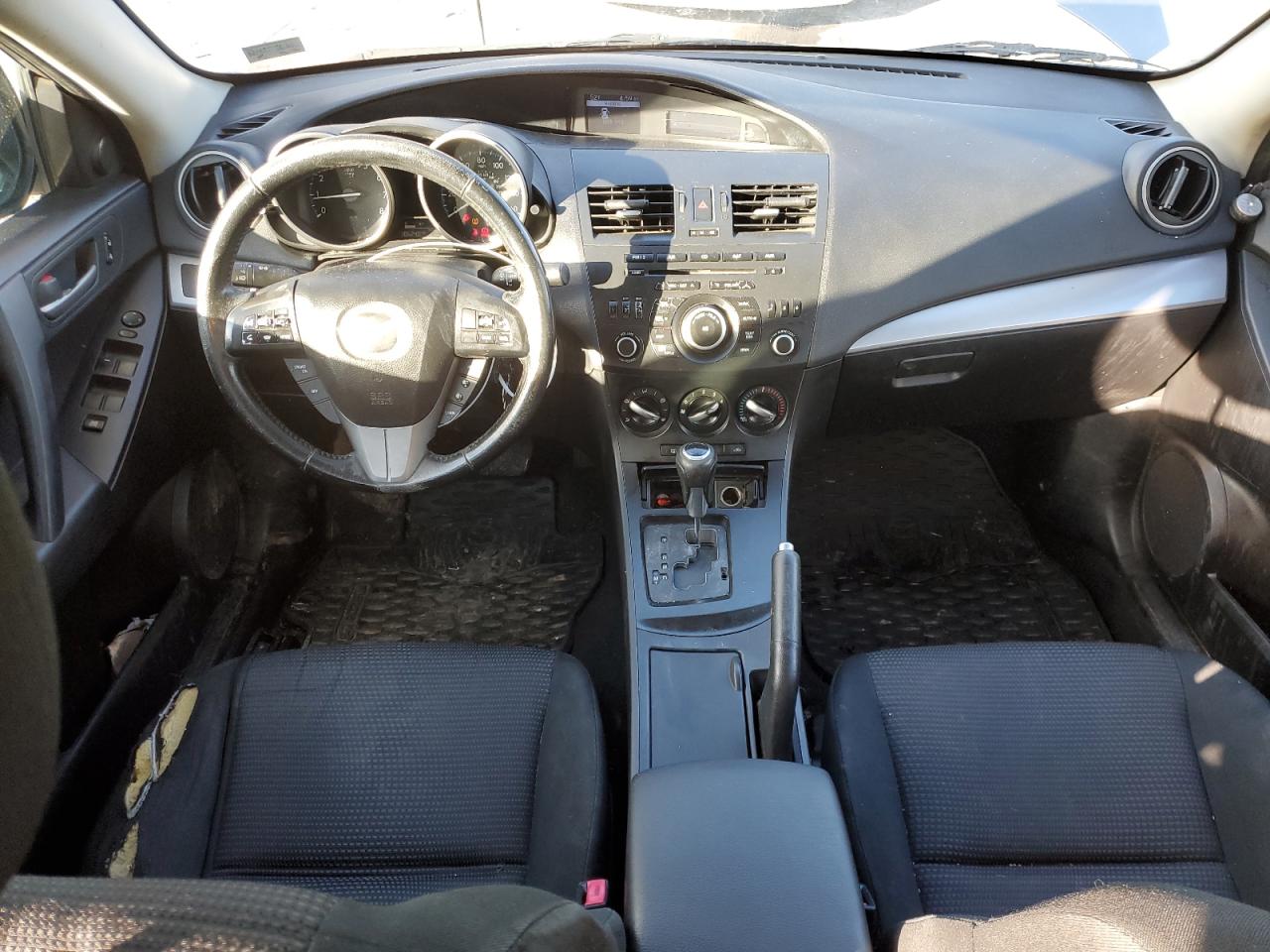 2012 Mazda 3 - Image 8