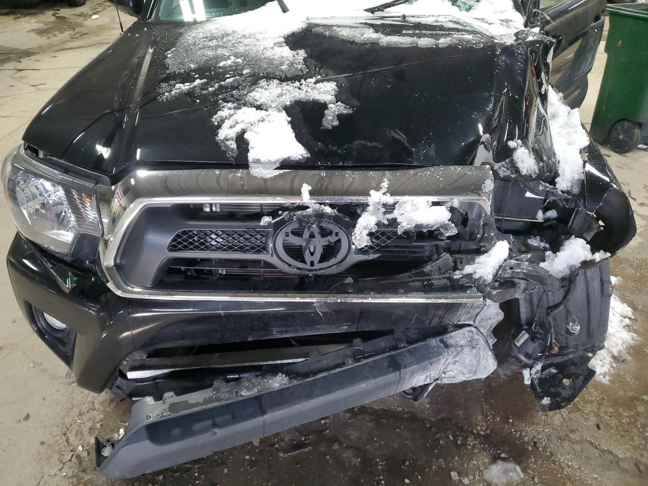 2013 Toyota Tacoma - Image 12