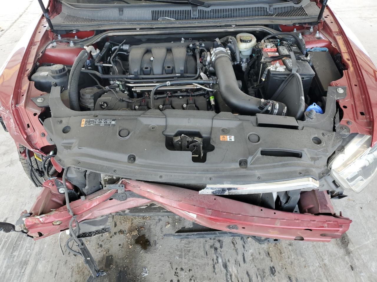 2015 Ford Taurus - Image 11
