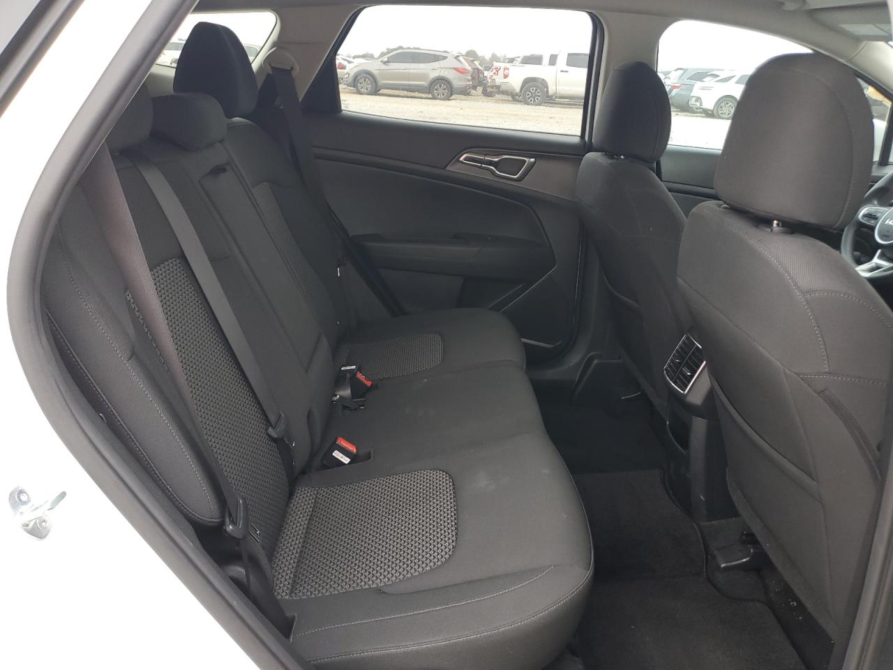 2023 Kia Sportage - Image 12