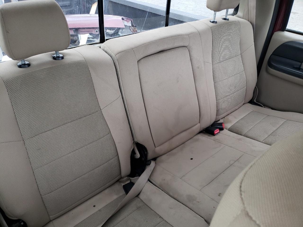 2005 Ford F250 - Image 10