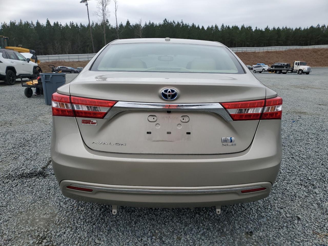 2014 Toyota Avalon - Image 6