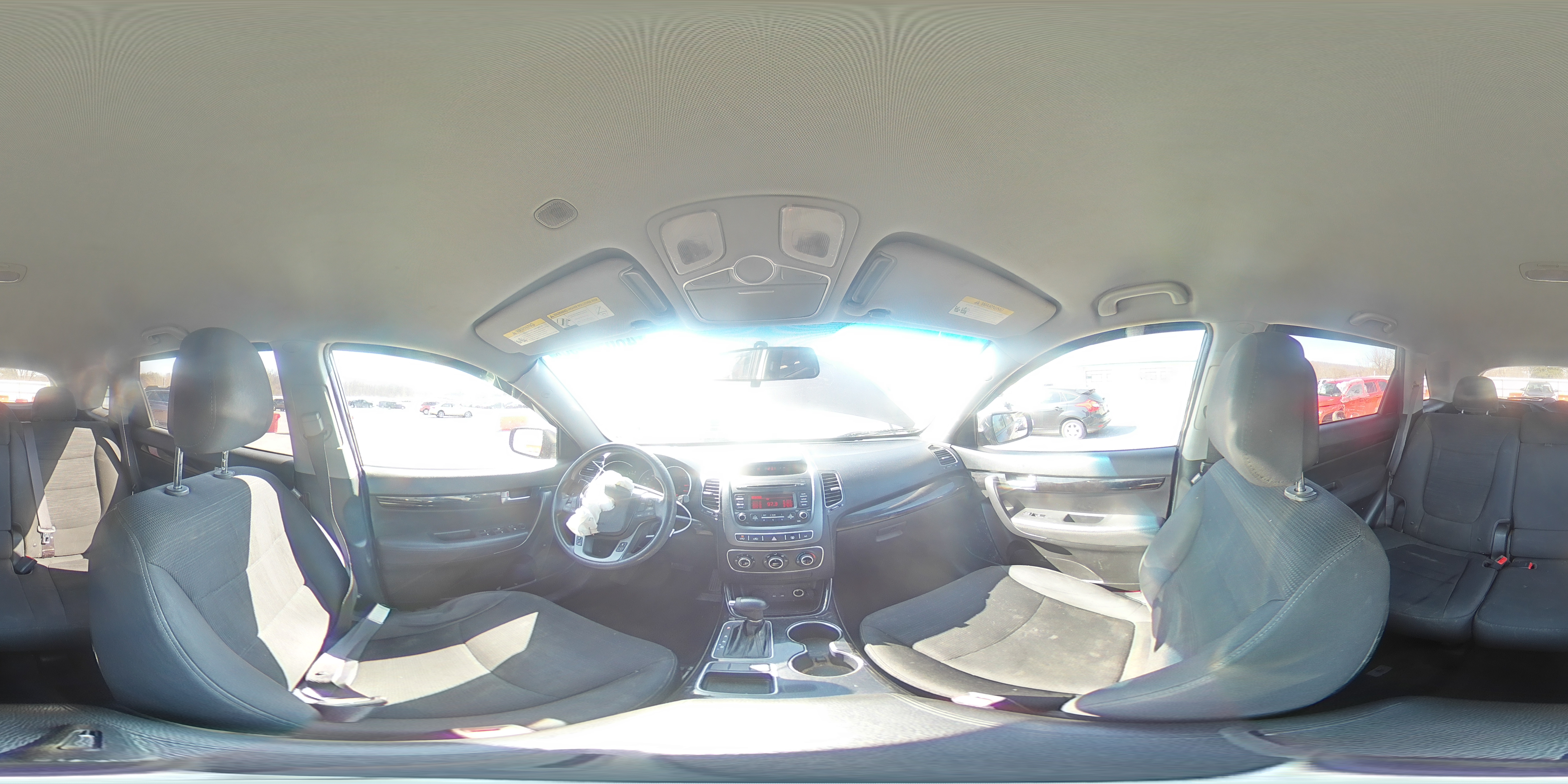 2015 Kia Sorento - Image 13