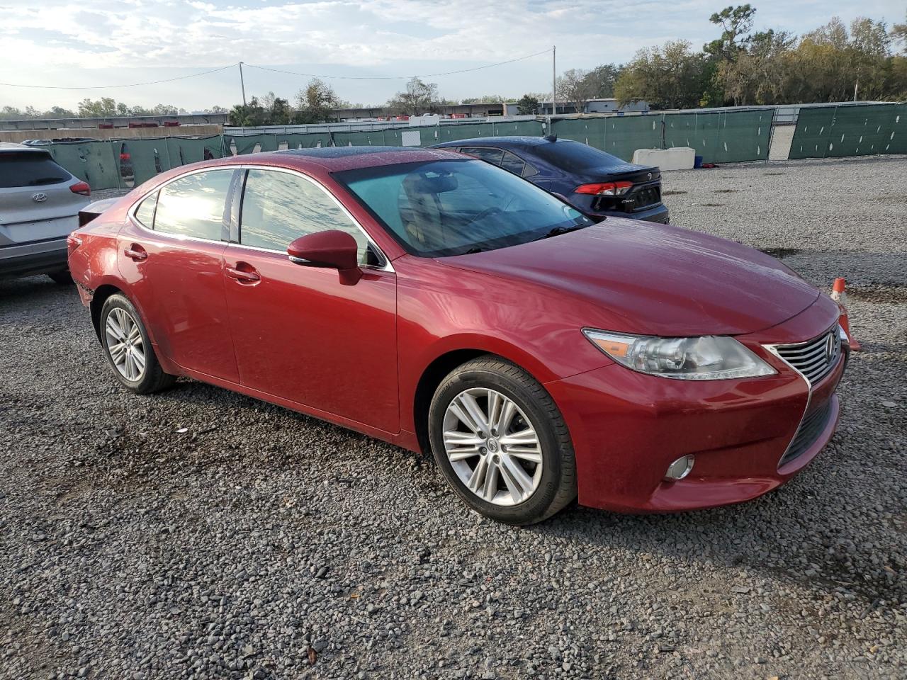 2013 Lexus ES - Image 4