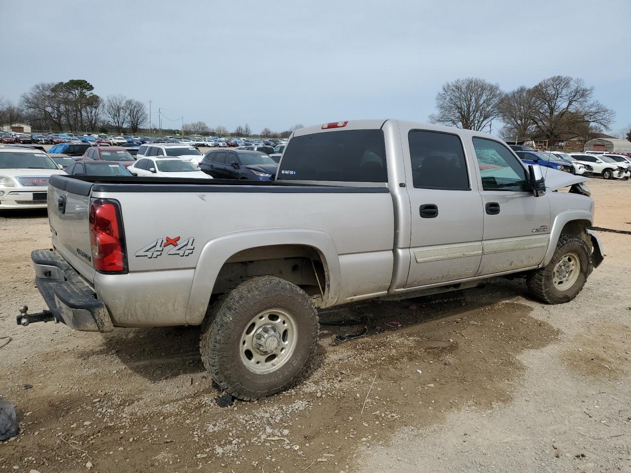 2005 Chevrolet Silverado - Image 3