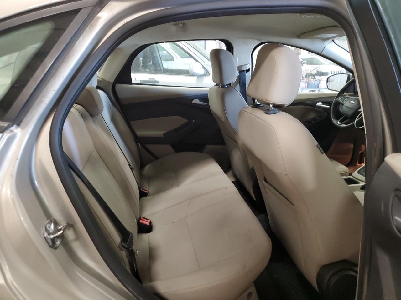 2015 Ford Focus - Image 10