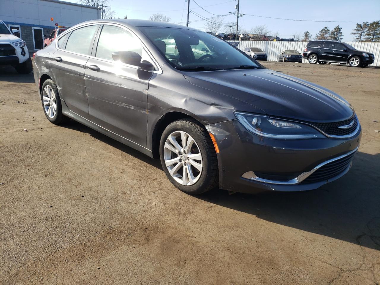 2015 Chrysler 200 - Image 4