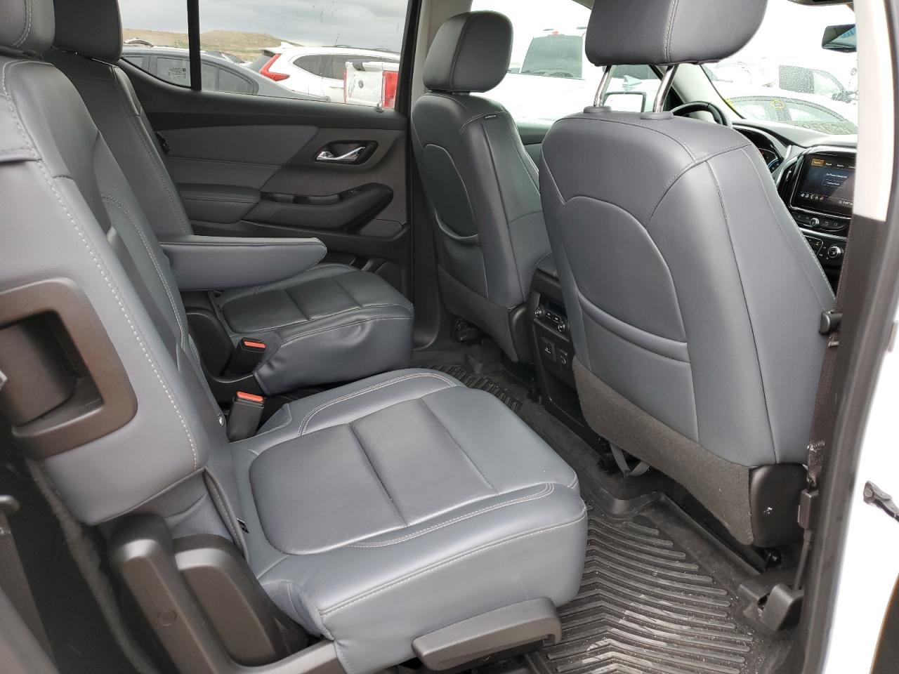 2020 Chevrolet Traverse - Image 10