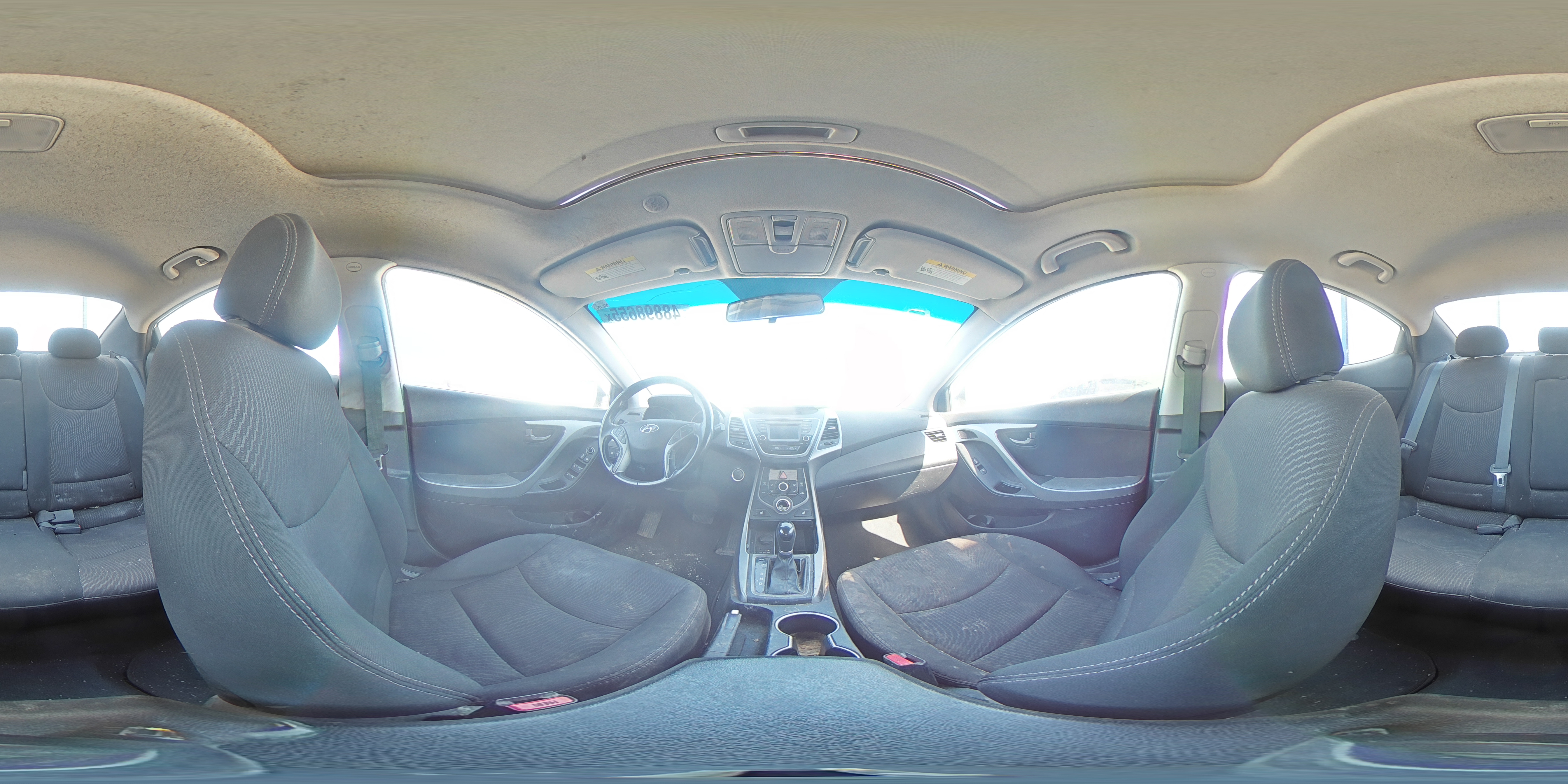 2016 Hyundai Elantra - Image 13