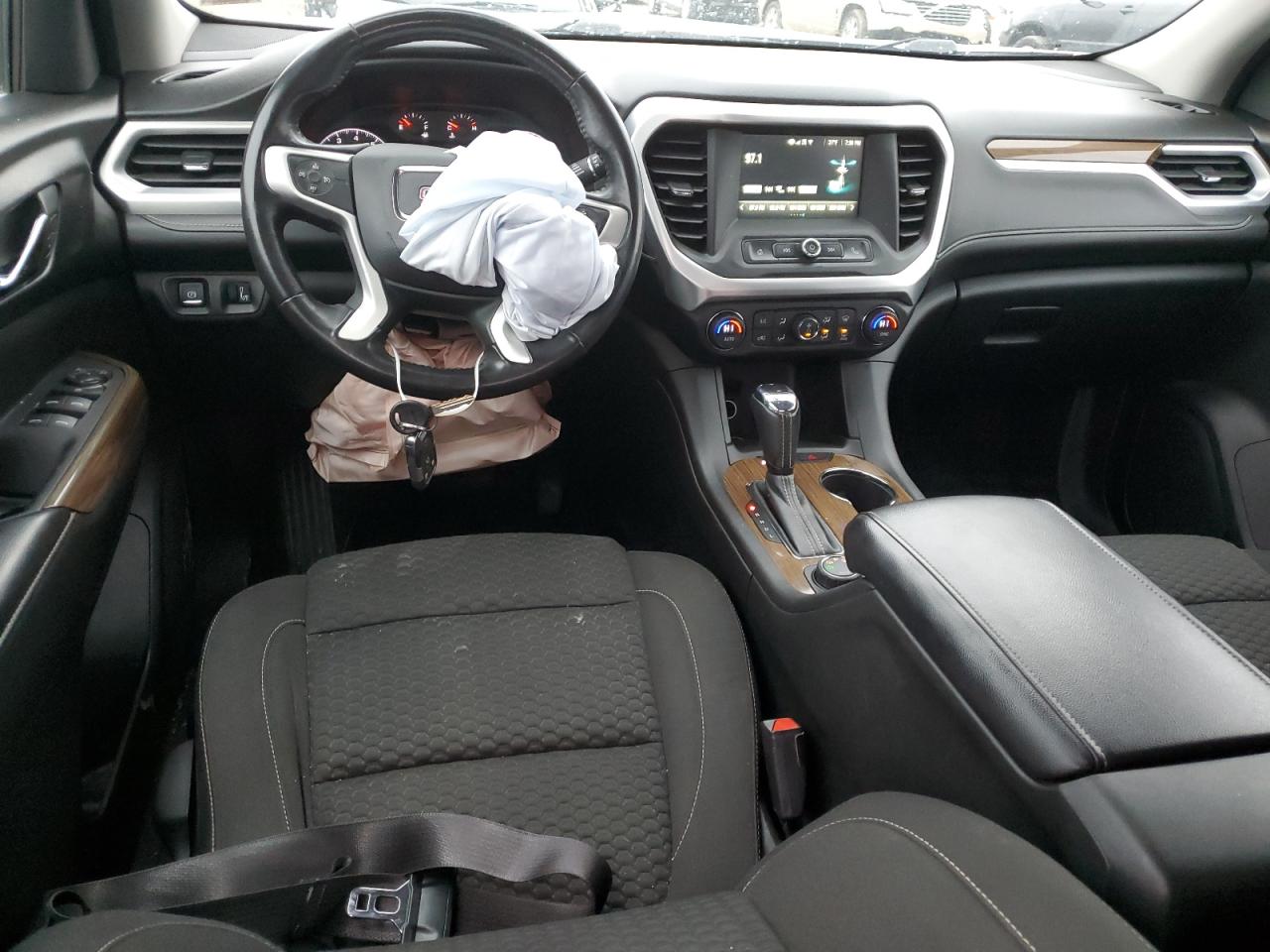 2017 GMC Acadia - Image 8