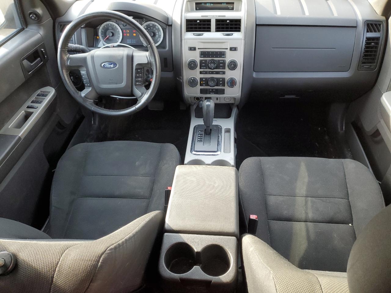 2009 Ford Escape - Image 8