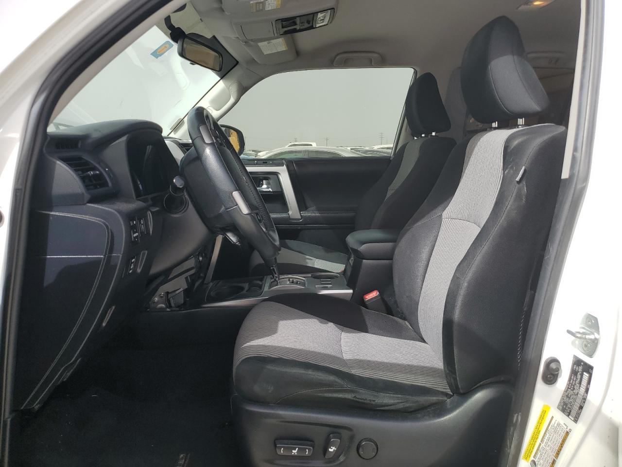2017 Toyota 4Runner - Image 7
